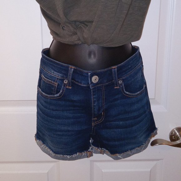American Eagle AE Next Level Super Stretch Denim Shorts Size 8 Dark Wash - Picture 3 of 10